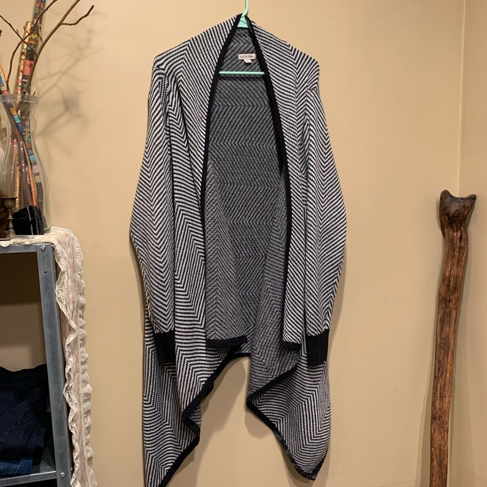 NWOT merona black and white chevron cardigan